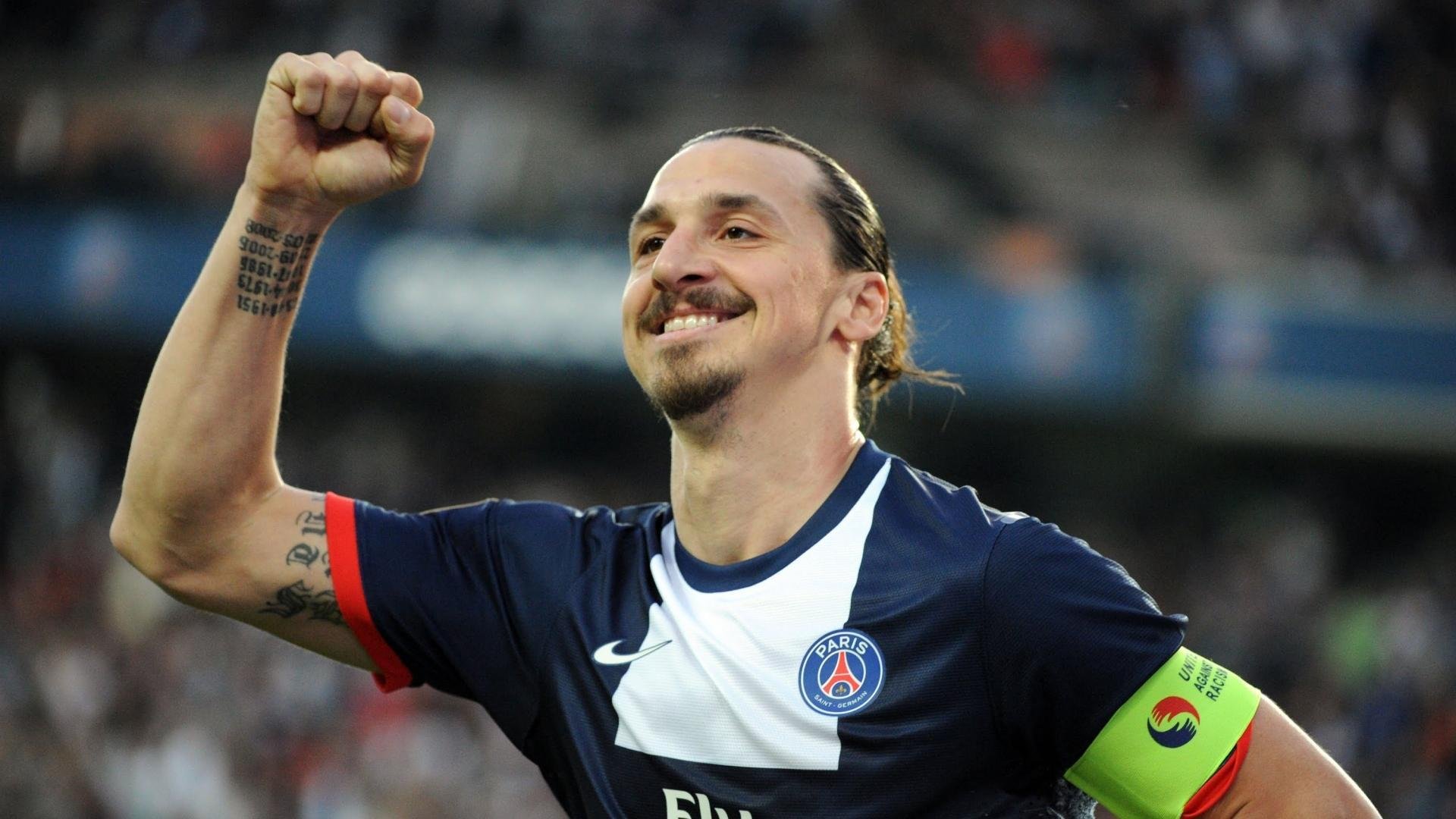 开云体育下载app-世界足球冠军联赛决赛精彩上演，豪门对决激动人心，世界冠军足球队