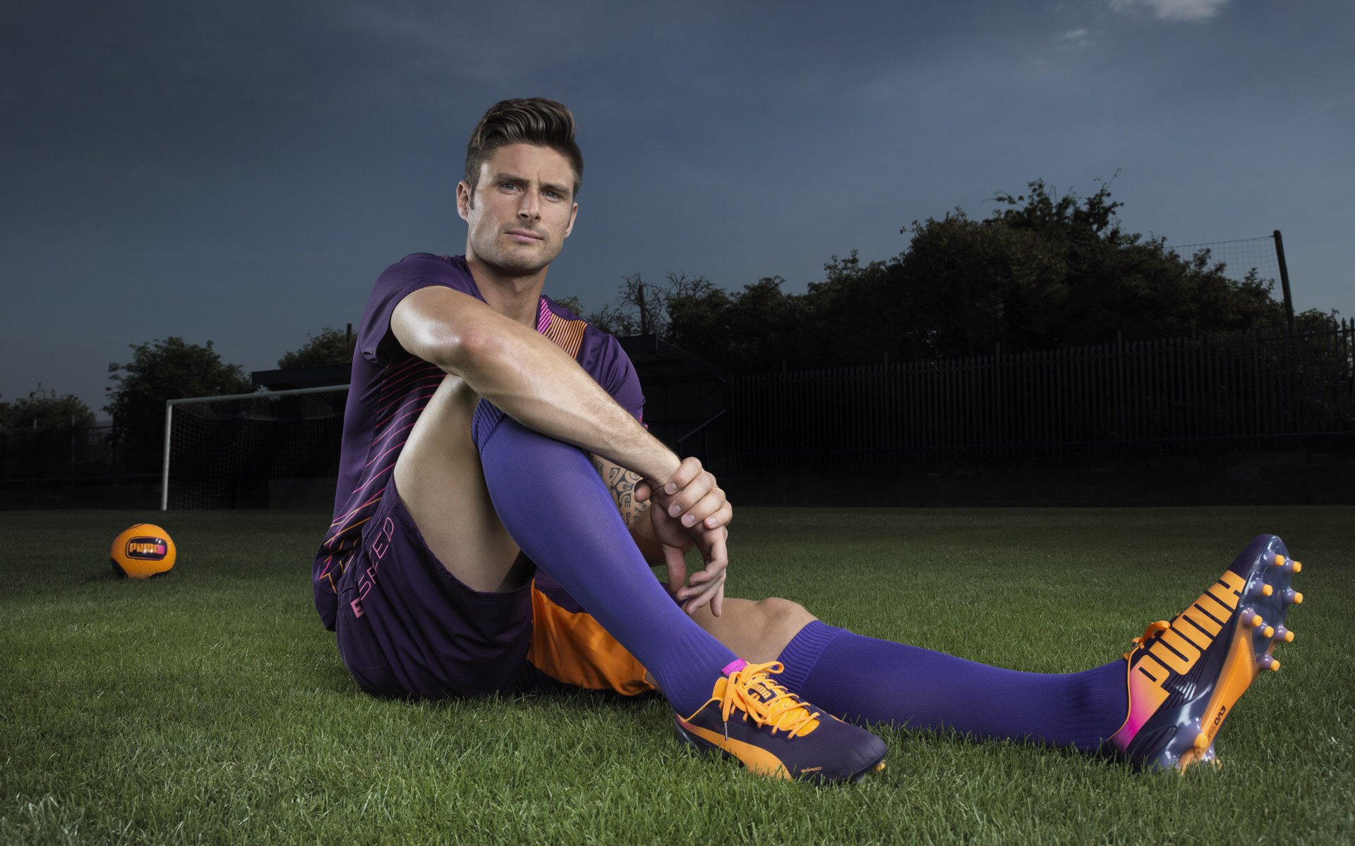 科贝特稳扎稳打掌控全场节奏，科特贝德